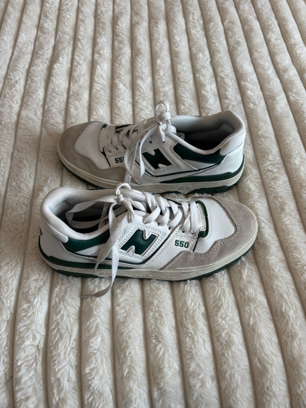 New Balance 550 - Picture 3 of 3